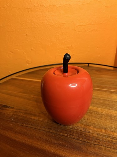 Vintage 1974 Westminster Industries Red Apple Touch Tip Match Table Lighter - Picture 2 of 4