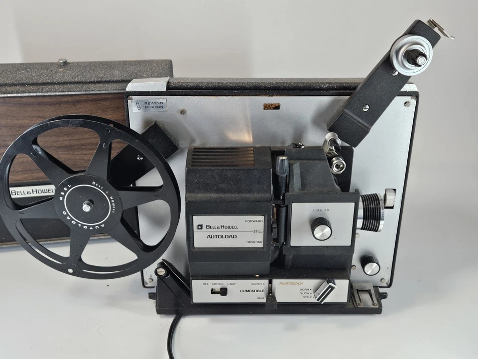 Vtg Bell & Howell Super 8mm Autoload Multi Motion 471A Projector Tested Working  - Image 3 of 4