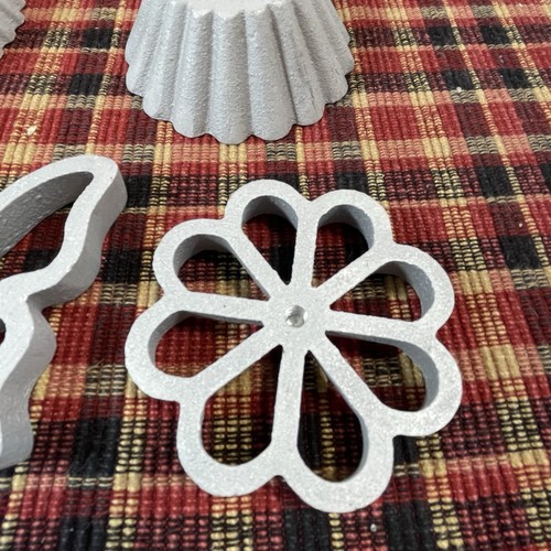 Rosette cookie iron set:  Two Handles, Directions, & 5 irons Butterfly & Heart - Bild 7 von 16