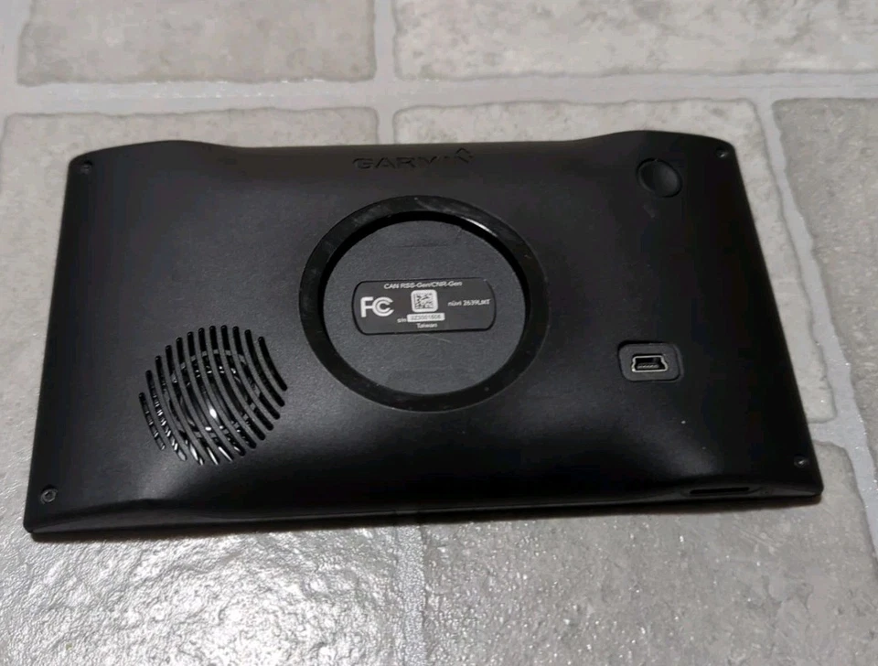 GARMIN NUVI 2639LMT 6" GPS Car Navigation UNIT ONLY WORKS - Image 2 of 4