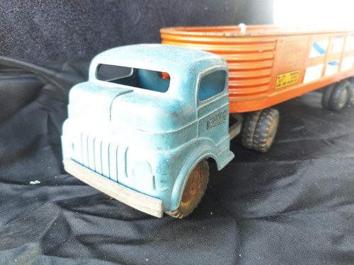 Vintage 1950's Structo Cab with Overland Freight Lines open trailer - Picture 4 of 10