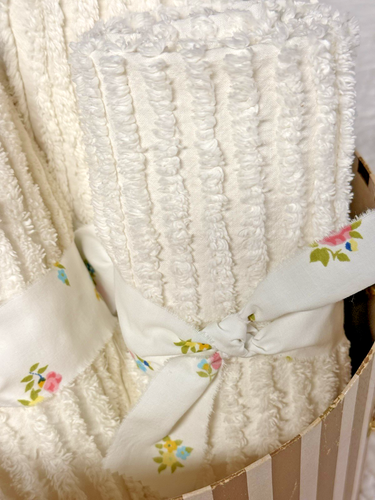 Colcha de chenilla de algodón blanco roto vintage pieza 18x42" - Imagen 2 de 3