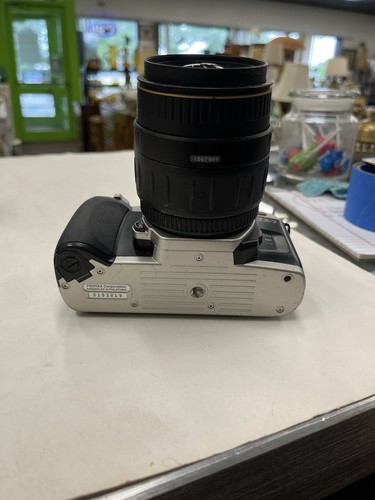Pentax ZX-7 35mm Film Camera & Aspherical 28-90mm Lens, Sigma DL Zoom Lens - Picture 5 of 12