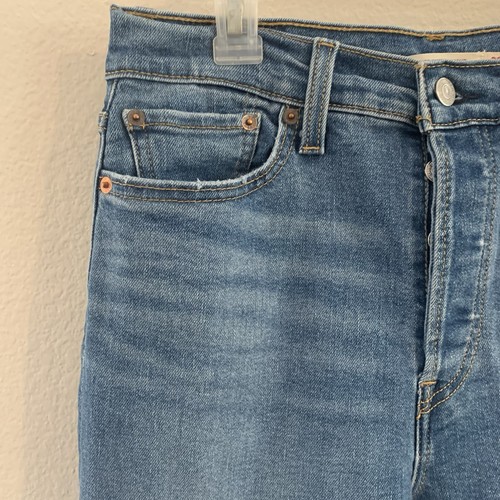 Levis Women Jeans 30 x 28 Blue Cotton Blend Distressed Wedgie Straight Fit Denim - Picture 7 of 20