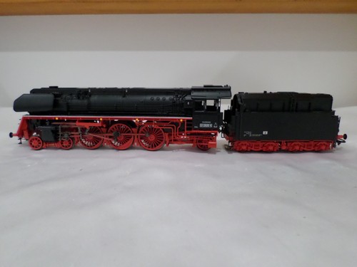 Marklin 39206 HO BR01.5 Steam Locomotive, 3 Rail, Digital, Sound - Picture 6 of 24