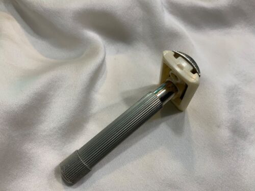 Safety razor Mulcuto Solingen Razor Wehrmacht Germany - Picture 9 of 13