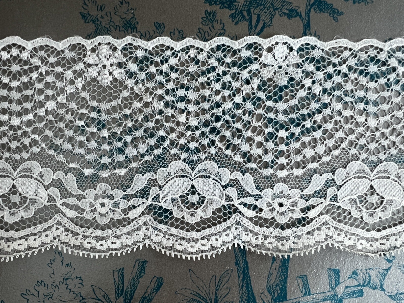 Picture 1 of 9