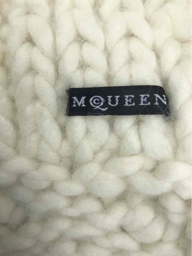Authentic Alexander McQueen Vintage Scarf Wool Deadstock Not Used - Picture 7 of 7