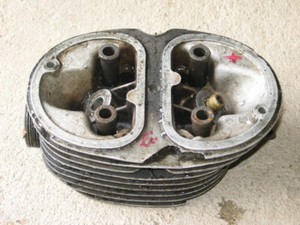 BMW R51/3 50 60 67 67/2 68 Motor Zylinderkopf links Kühlrippen ok Gewinde sehr g