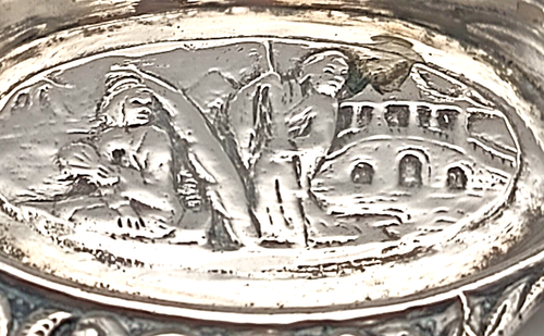 BELLISSIMO POSACENERE VINTAGE TEDESCO ARGENTO 800 3" (L) SCENA IN RILIEVO FAMIGLIA c1930 vg - Foto 4 di 9