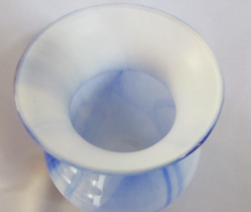 VINTAGE LARGE ART GLASS MULTI COLORS OF BLUE SWIRL ROUND 8" TALL VASE - Picture 4 of 5