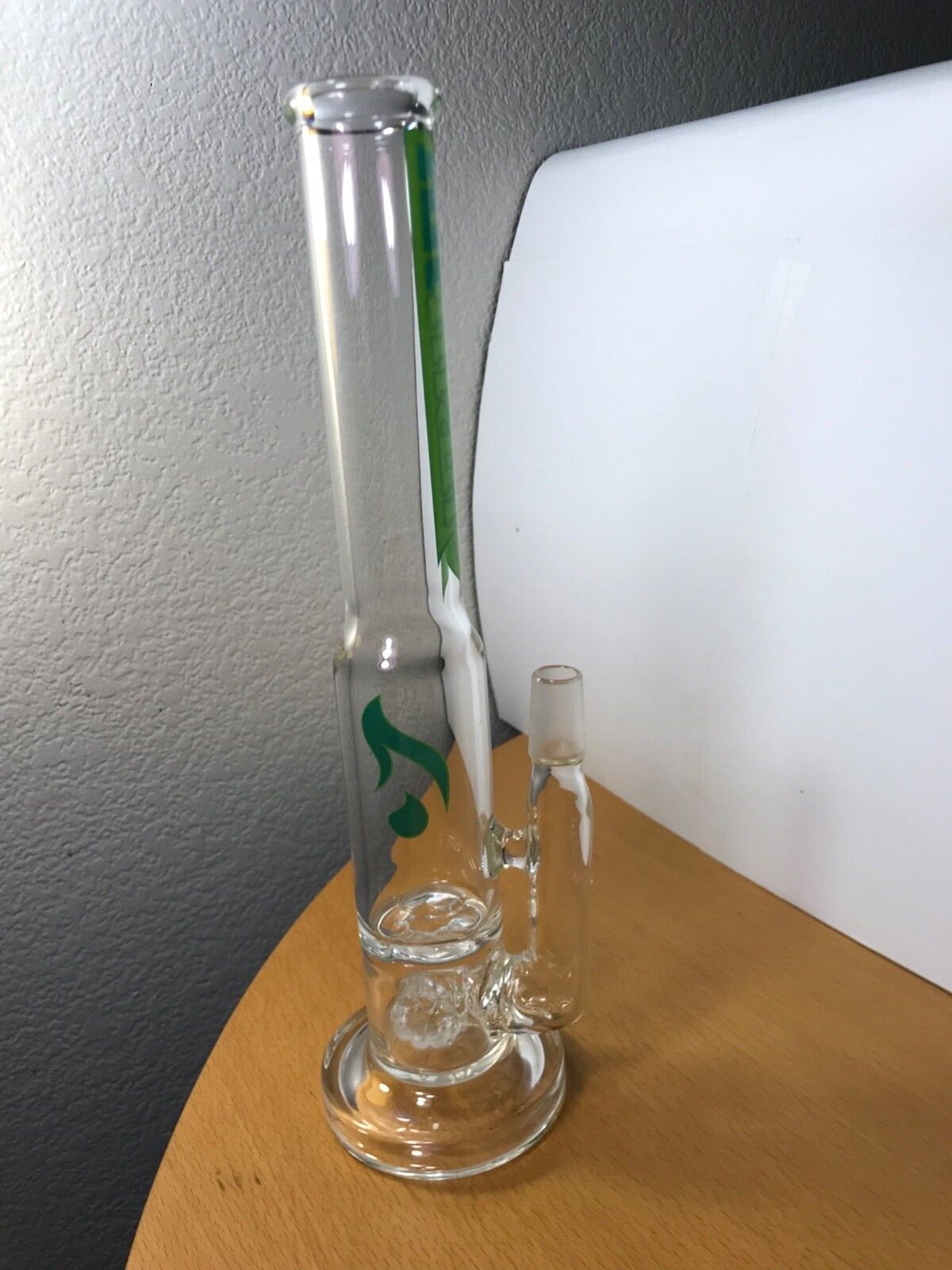 Hitman Glass Hammerhead Tornado Clear Water Pipe- 18mm Male, Used/Excellent. Available Now for 300.00