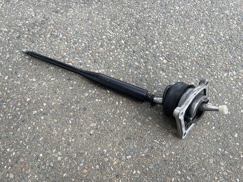 1986-90 Nissan D21 Hardbody 2.4L  Shifter Assy Used 5Speed - Picture 3 of 7