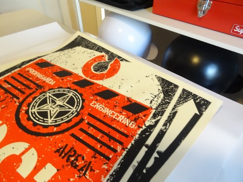 2002 Obey Luggage Tag Shepard Fairey ART PRINT RARE 18X24 Artists Proof AP MINT - Picture 10 of 12