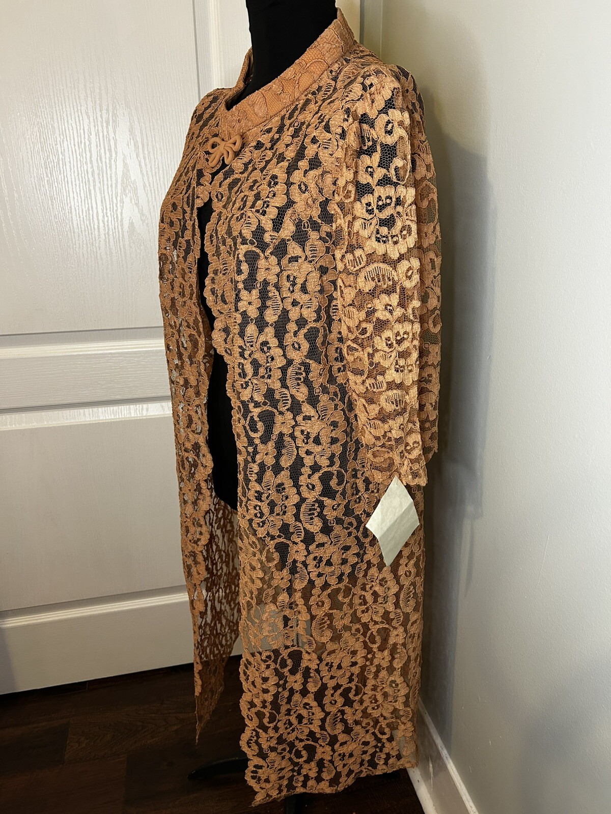 Picture 2 of 6