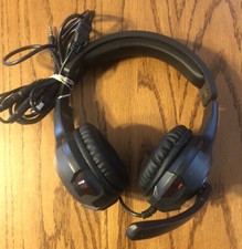Gaming Headset Red/Black In GREAT CONDITION 