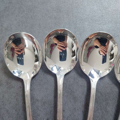 Christofle Perles 6pcs Silverplate Flatware Consomme Cream Soup Spoon Excellent - Picture 5 of 16