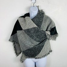 Unbranded Womens Blanket Scarf Wrap Oversize Black Gray Plaid Print Fringe Edge