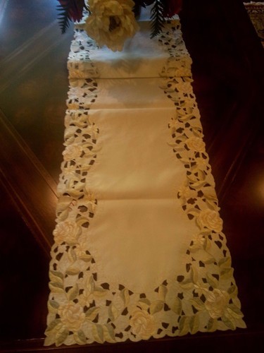 16"x54"Embroidered Tablecloth Yellow Gardenia Flowers Table Runner Home Decor - Picture 4 of 4