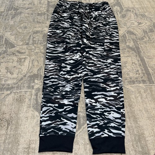 New Under Armour Big Boys Sz YLG Youth Large Gray Black Camo Pennant Cargo Pants - Picture 2 of 6