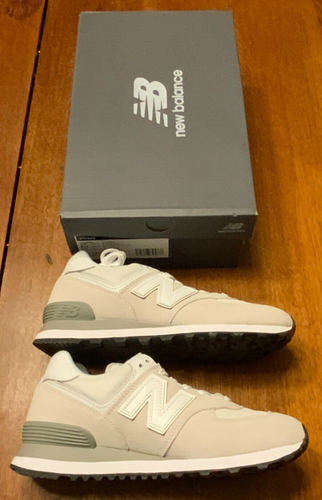 New Balance Unisex 574 Core, Style# WL574EVW, Size 7 M, 8.5 W, Color Grey White - Picture 10 of 11