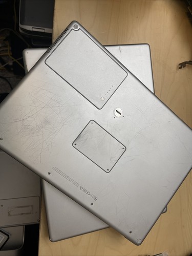 Lot 4 PowerBook G4 Aluminum_ READ Parts - Picture 5 of 6