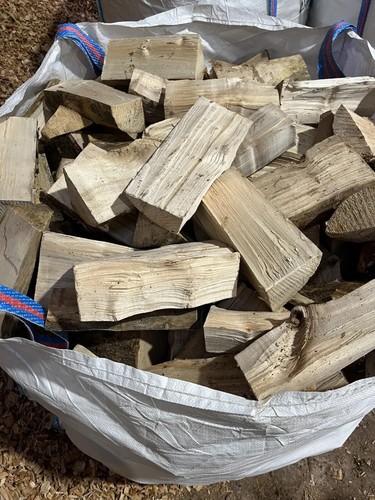 Mixed Hardwood Logs Fire Logs Large 40L BOX - Logs 25cm long hard wood dry - Picture 6 of 6