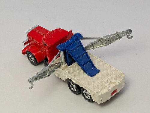 Vintage Tomy Tomica F63 Red Peterbilt American Wrecker Tow Truck - Picture 3 of 6
