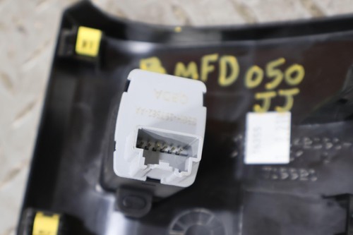 18-22 Ford Mustang Interior Dash Mounted Fresh Air Nozzle Trim (Ebony W1) - Foto 15 di 16