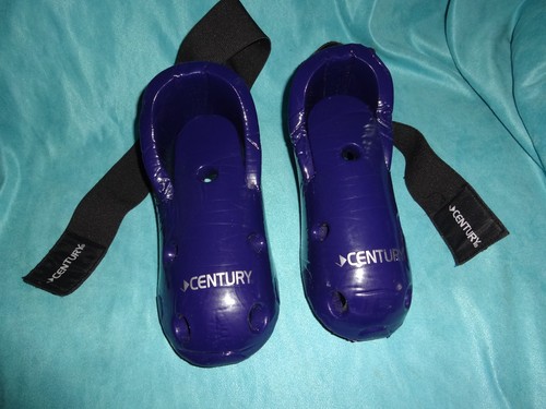 Century Kampfsport Sparring Fußpolster Stiefel lila 3/4 Karate Tae Kwon Do 46 $