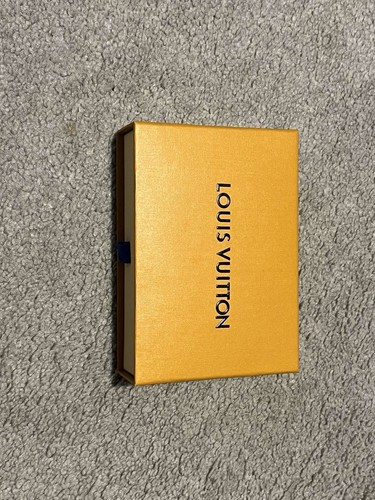 LV Slim Bracelet Black - Picture 4 of 4