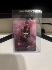 1997-98 Metal Universe - Tim Duncan #66 (RC)