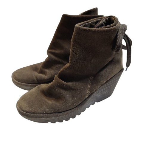 Fly London Gr. 38 (US 7,5-8) Yama grün Wildleder Plateau Keilabsatz Schnürung hinten Bootie - Bild 9 von 9