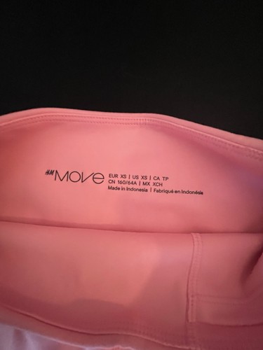 Women’s XS Move Club Spandex Pink/Shorts - Picture 2 of 2