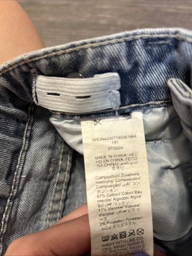 Girls Blue Large Jeans With Holes - Picture 3 of 9