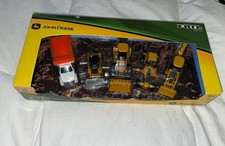 ERTL John Deere 5 piece set Die Cast  Plastic 2006