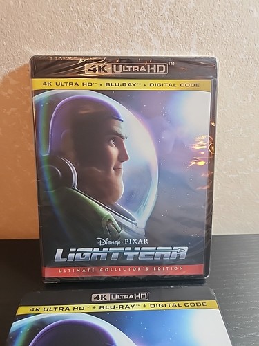 DISNEY PIXAR LIGHTYEAR 4K ULTRA HD + BLU-RAY + DIGITAL CODE & SLIPCOVER NEW - Bild 2 von 3
