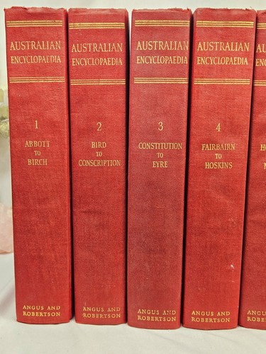 Vintage Angus & Robertson ' The Australian Encyclopaedia' Set Numbers 1 To 10 - Picture 2 of 11