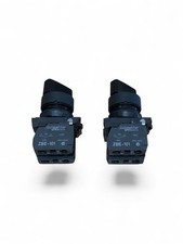 Schneider Electric ZBE101 + ZBE102 Selector Switch 22mm 1NO 1NC 600V – New