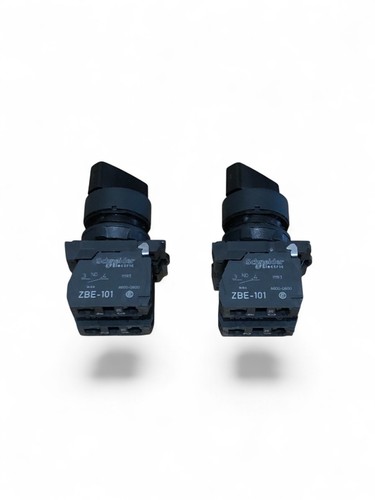 Schneider Electric ZBE101 + ZBE102 Selector Switch 22mm 1NO 1NC 600V – New - Picture 1 of 8