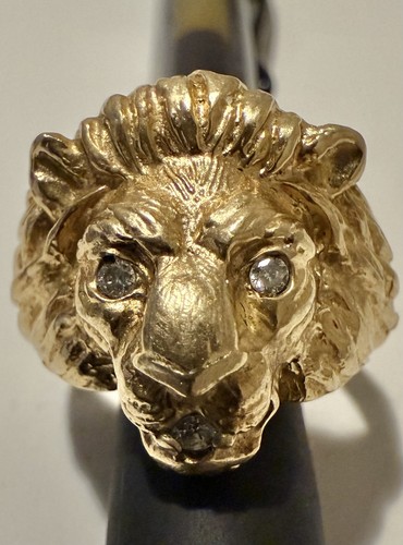 Vintage 14K Yellow Gold Lion 0.04 Carat Diamond Ring Size 10.00 S5 - Picture 3 of 4