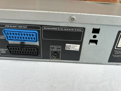 Philips DVP-3055V VCR Reproductor de DVD Plateado DEFECTUOSO Se vende como REPUESTOS/PIEZAS - Imagen 16 de 17