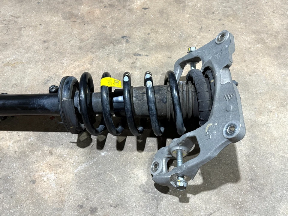 Amortiguador de puntal delantero izquierdo 15-20 Hyundai Genesis G80 sedán PO40 OEM Foto 4 de 4