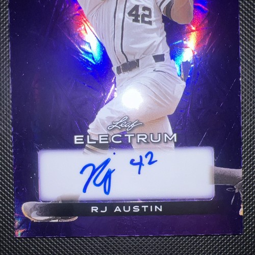 2024 Leaf Electrum RJ Austin Purple Auto /25 Vanderbilt RC SP - Picture 3 of 5