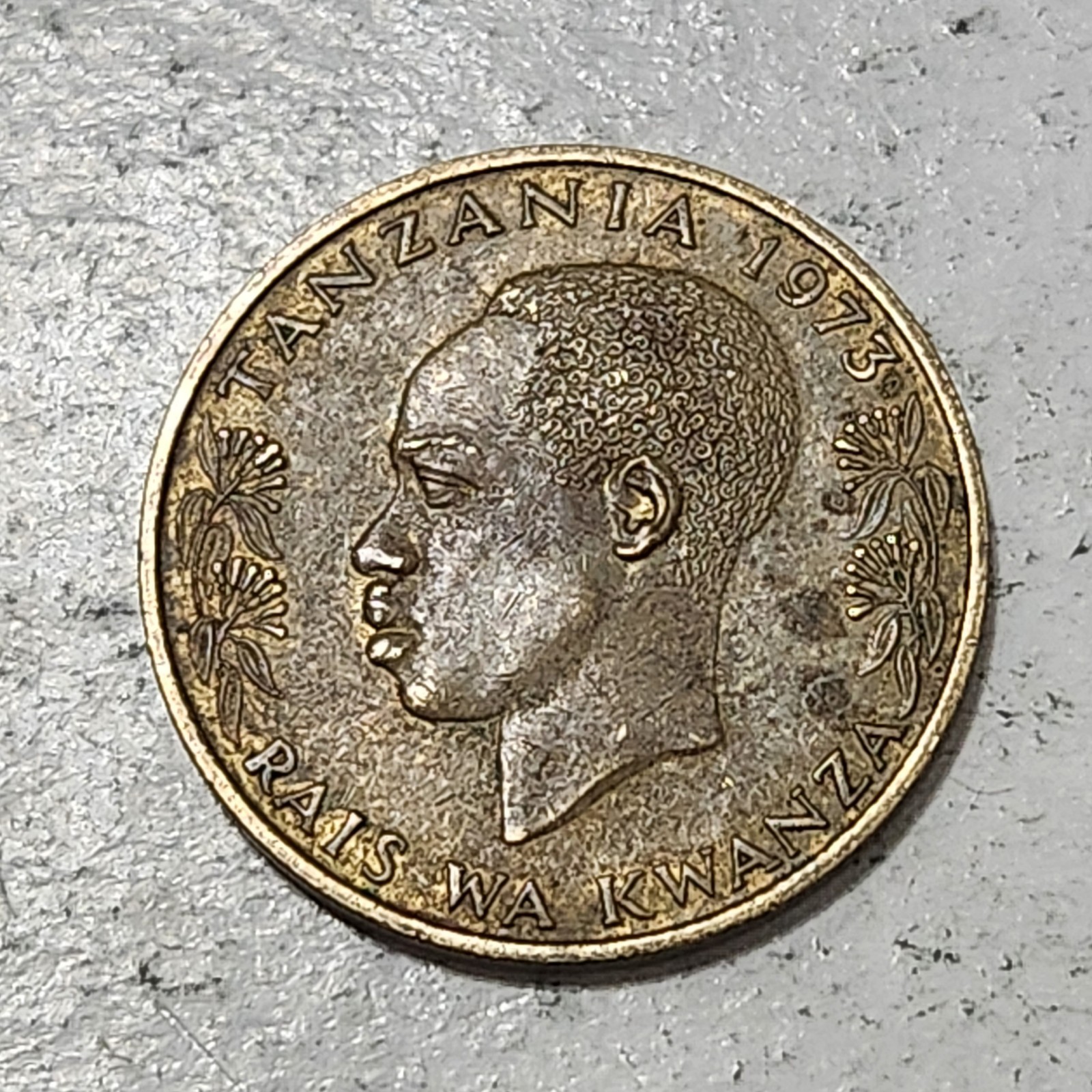Picture 1 of 2