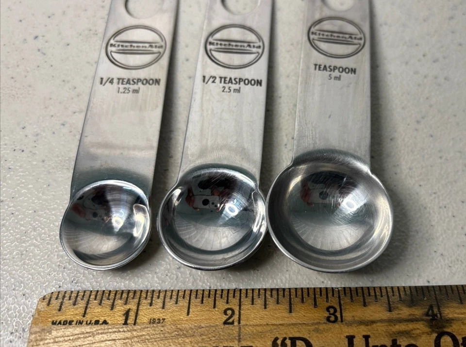Набор измерительных ложек KitchenAid из нержавеющей стали для выпечки 3 шт. чайная ложка редкая - Изображение 2 из 3