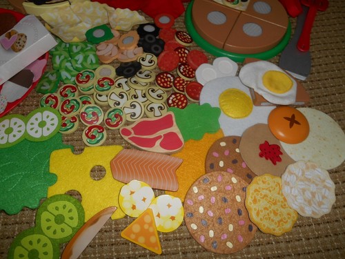 Melissa & Doug Lot Food, Cooking Sets~ Pizza Party, Cake Decorating, Camp, Diner - Picture 14 of 23