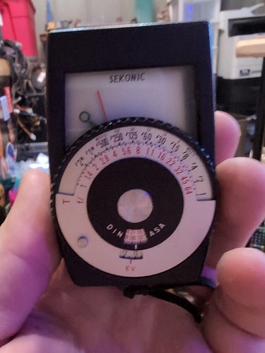 SEKONIC L-158 - Auto-Lumi Analog Light Meter - Picture 2 of 4