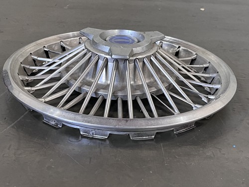 RARE Vintage 1967 Ford 15" Spinner Wire Spoke Hubcap Mustang Galaxie - Picture 4 of 10