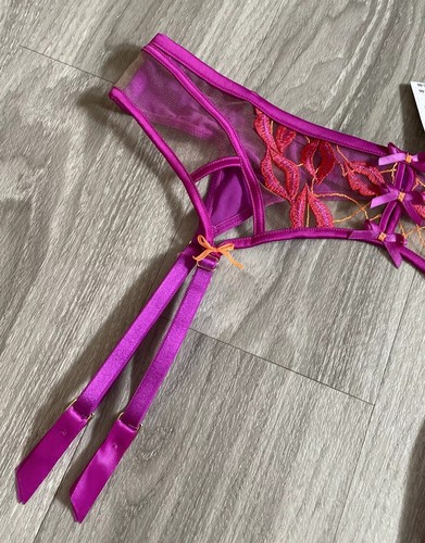 Ann Summers -The KISS ME QUICK Suspender Medium 12-14 Belt New WithTags RRP £26 - Picture 3 of 6